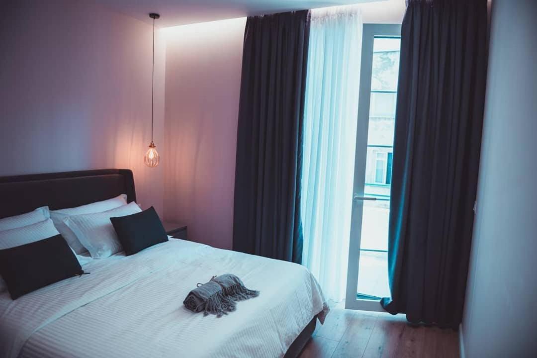 Tam Skanderbeg Square Serviced City Center Apartment No1 Tiranë Luaran gambar